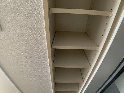 レノス新子安 玄関