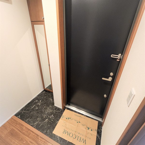 ラ　ヴェスタ横濱 玄関