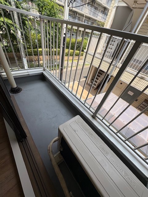 モア5 ベランダ