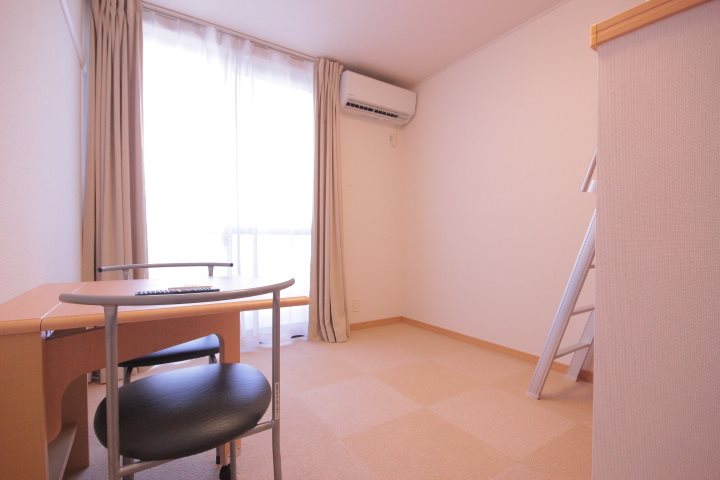 ベッドルーム