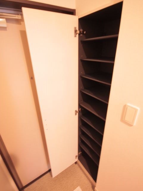 その他12
