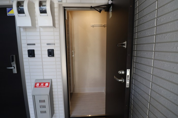 アヴェニール 玄関