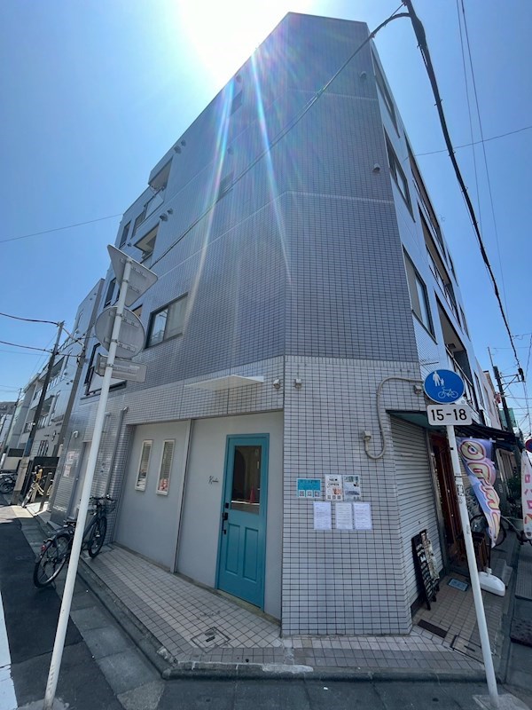 STビル 外観
