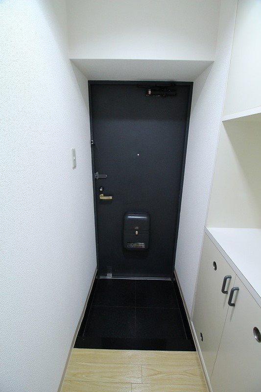アンダルシア市川 玄関