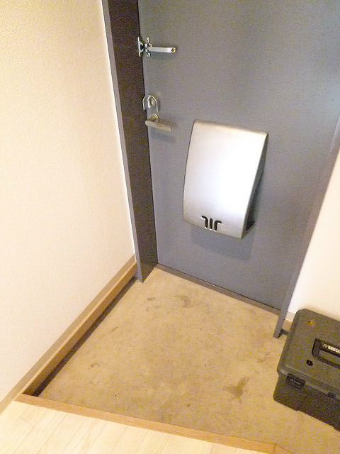 エスポワール塚越 玄関