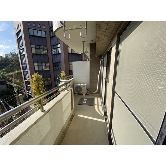 ロイヤルフラット野毛山弐番館 ベランダ
