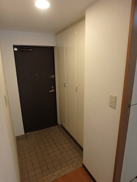 CASSIA横濱ガーデン山 玄関
