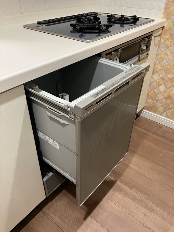 ヨコハマタワーリングスクエア　ザ・イース キッチン