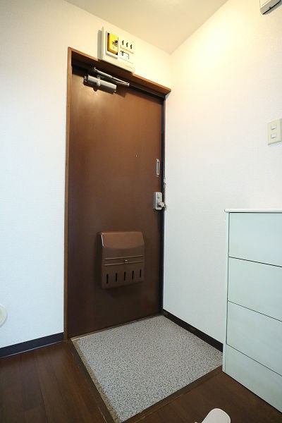 リベラルサイキ  玄関