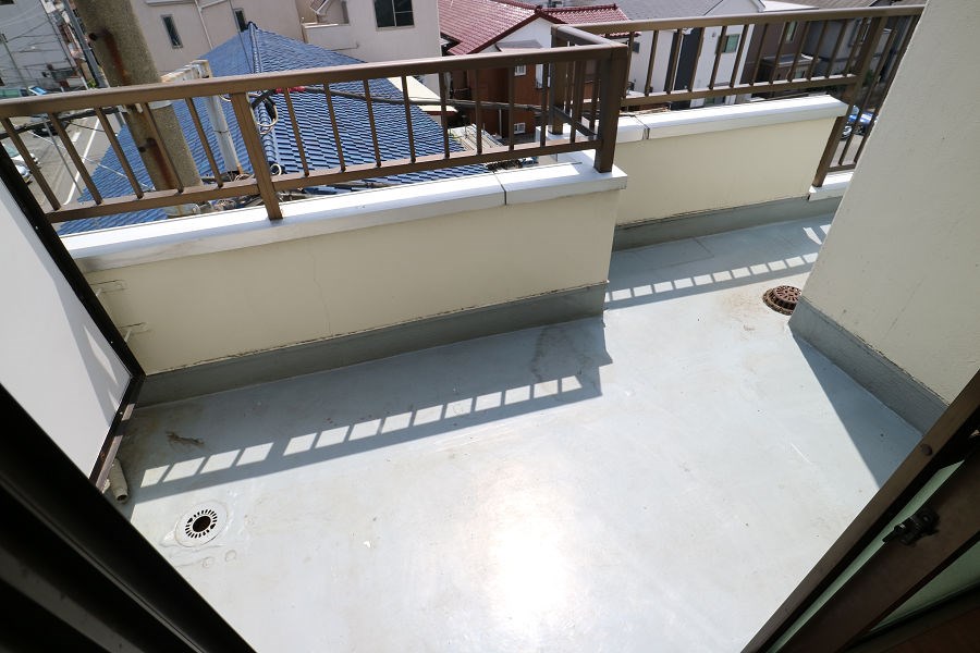 リベラルサイキ  ベランダ