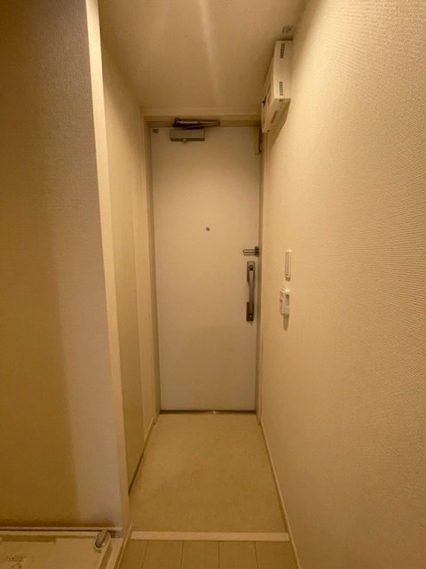 リブリ・アリュールＫ 玄関