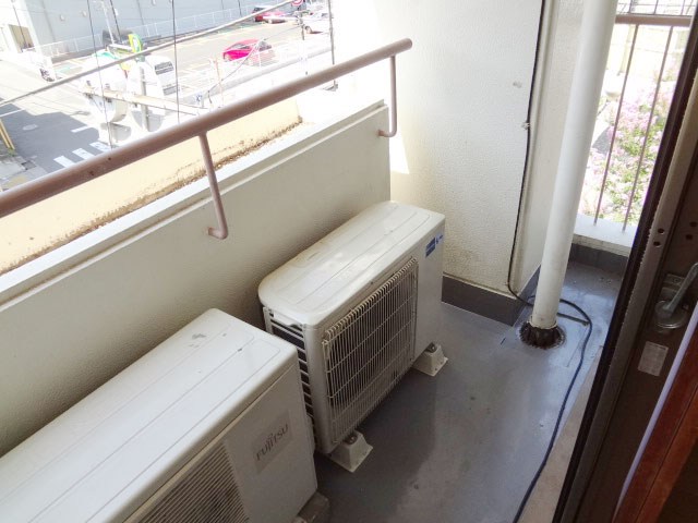 神奈川県横浜市金沢区泥亀２丁目 ベランダ
