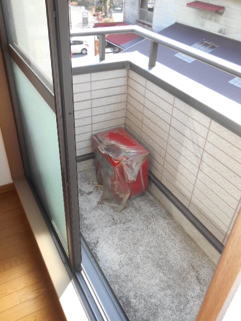 神奈川県横浜市金沢区六浦１丁目 ベランダ