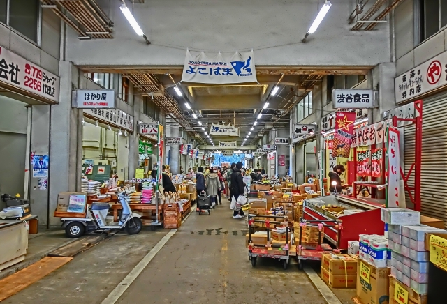 神奈川県横浜市金沢区富岡西７丁目 役所