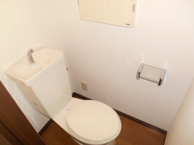 神奈川県横浜市金沢区平潟町 トイレ