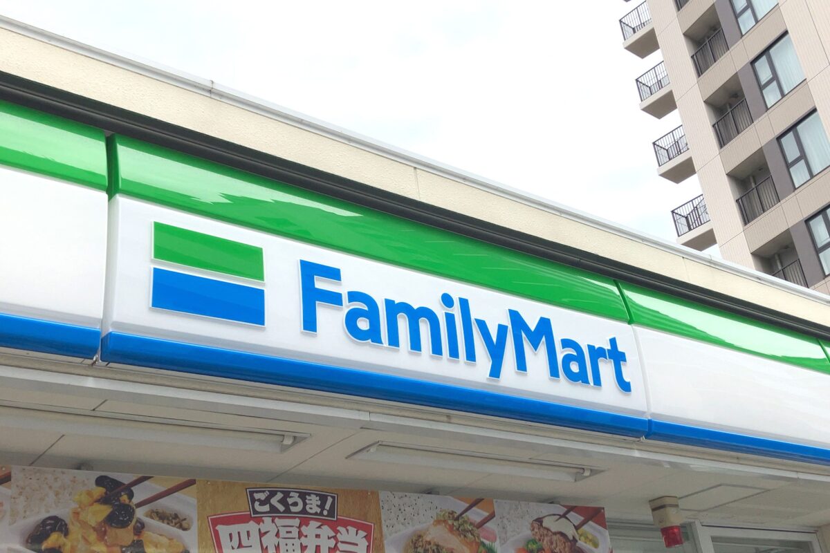 神奈川県横浜市金沢区平潟町 コンビニ