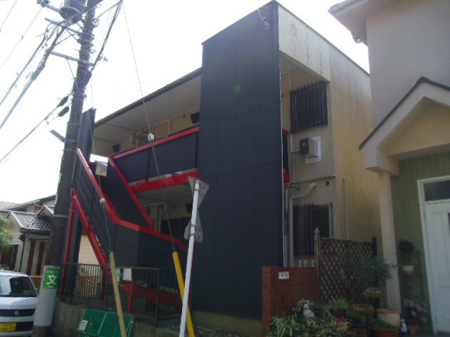 ジュネス富岡  201号室 外観