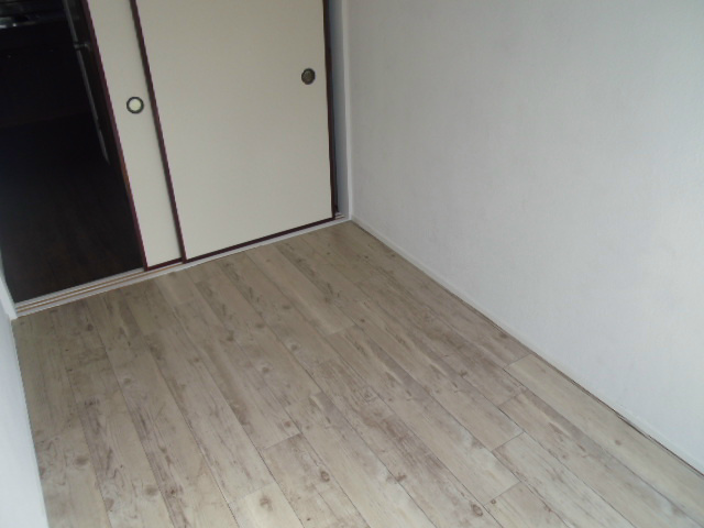 ジュネス富岡  ベッドルーム