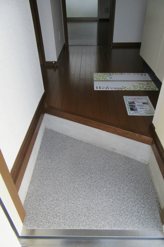 ハイツ・ヤマカＡ棟 玄関