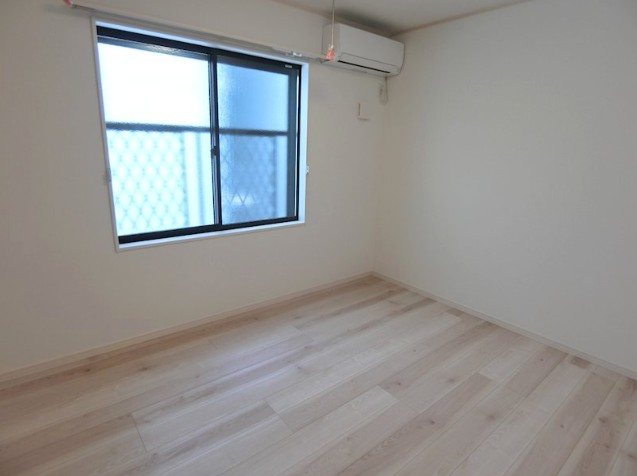 ハーミットクラブハウスmix杉田 リビング