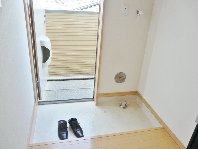 プラナス富岡 玄関