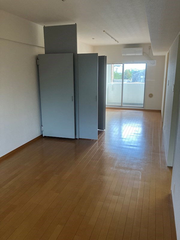 メゾン・ブランシュ・ナガサカ リビング