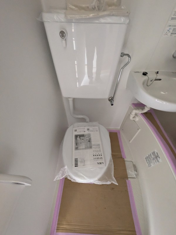 神奈川県横浜市金沢区六浦１丁目 トイレ