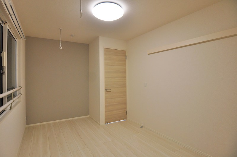 D Paina Hino ベッドルーム