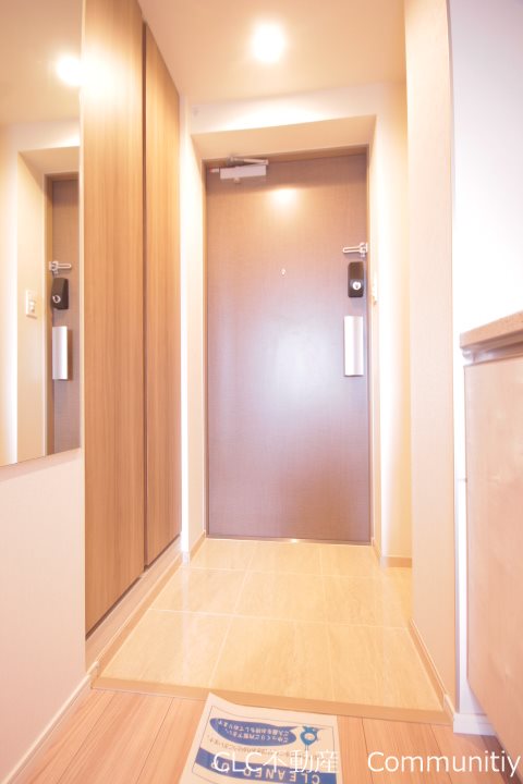 ラクラス南行徳 玄関