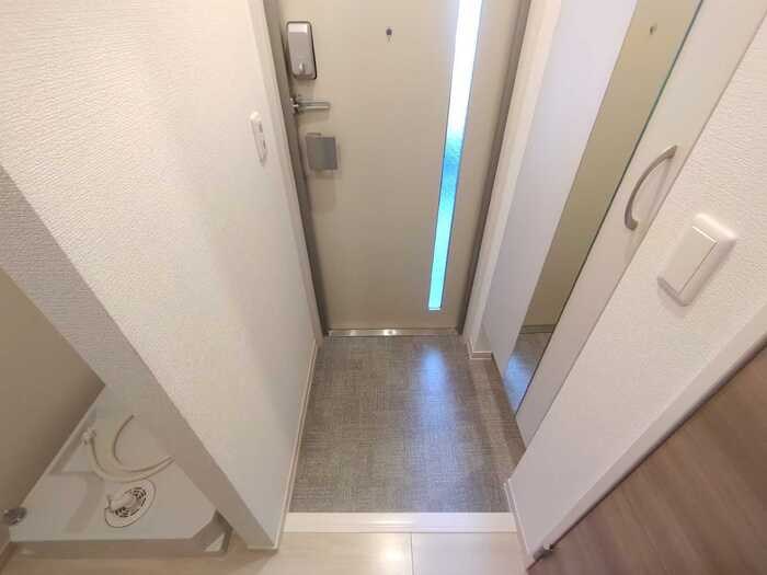 エクセリア中央 玄関