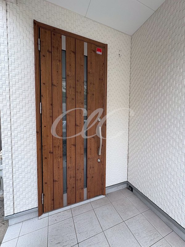 港南6丁目戸建て 玄関