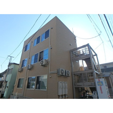 ストラーダ生麦 202号室 外観