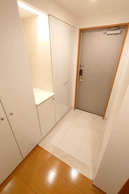 パシフィックロイヤルコートみなとみらいアーバンタワー 玄関