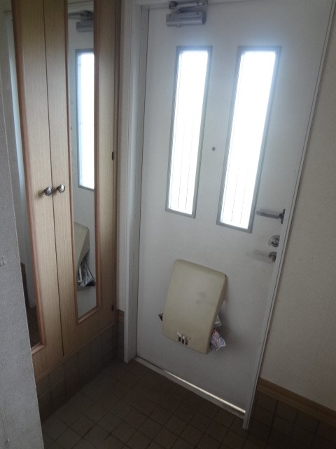 能見台6丁目住宅 玄関