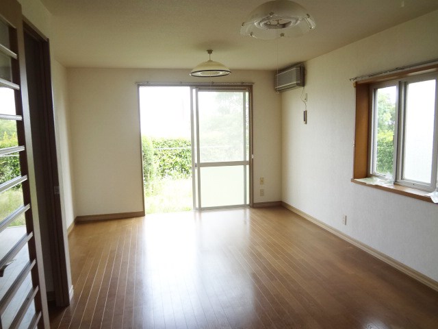 能見台6丁目住宅 リビング