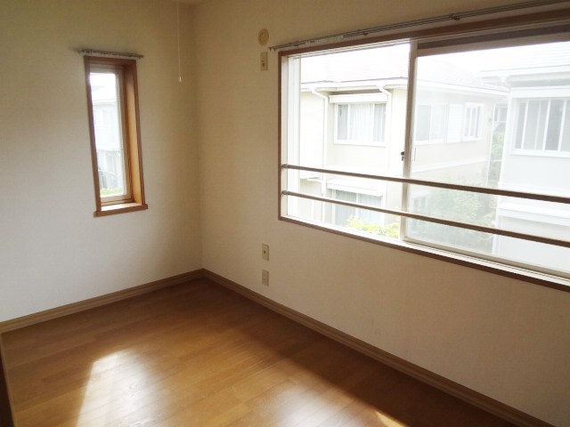 能見台6丁目住宅 ベッドルーム