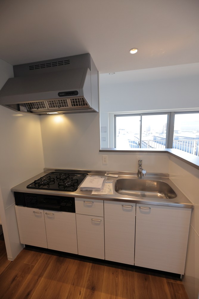 リーラ横浜川和町 キッチン