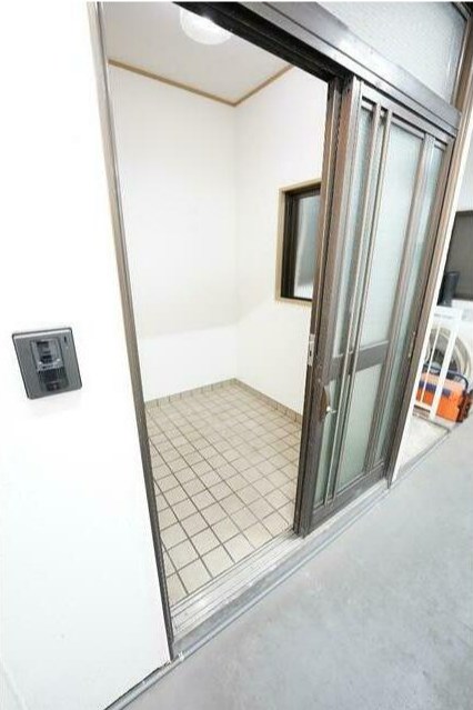 山手アーバンハウス 玄関