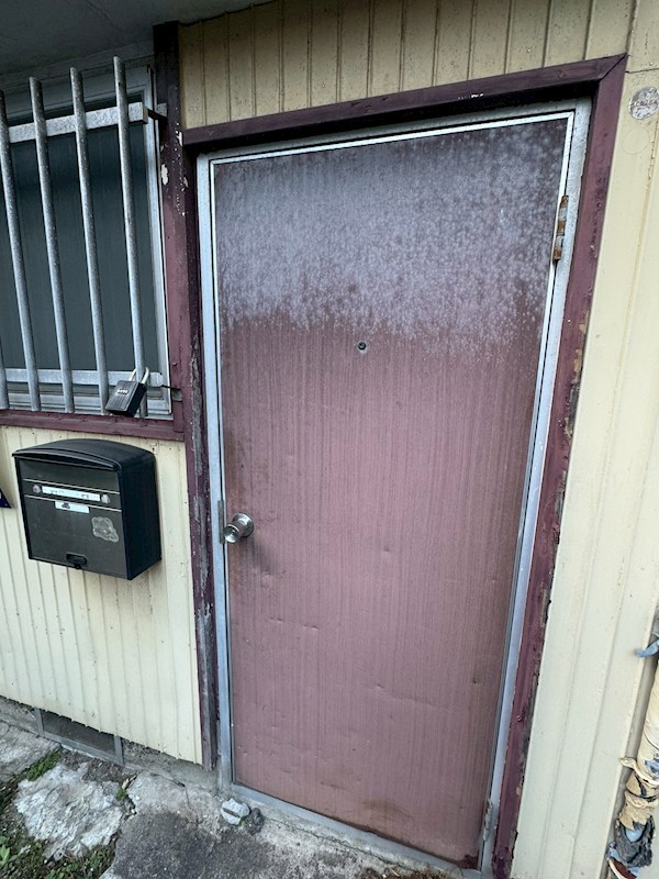 小田5丁目貸家 玄関