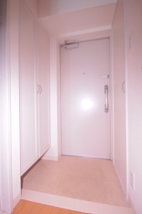 グランドゥール南行徳 玄関