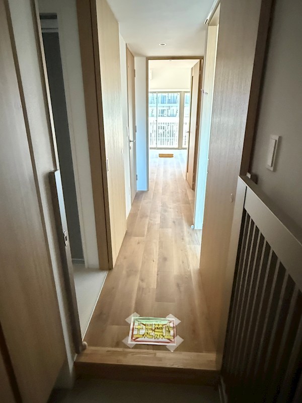 リーラ横浜川和町 玄関