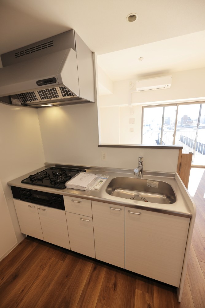リーラ横浜川和町 キッチン