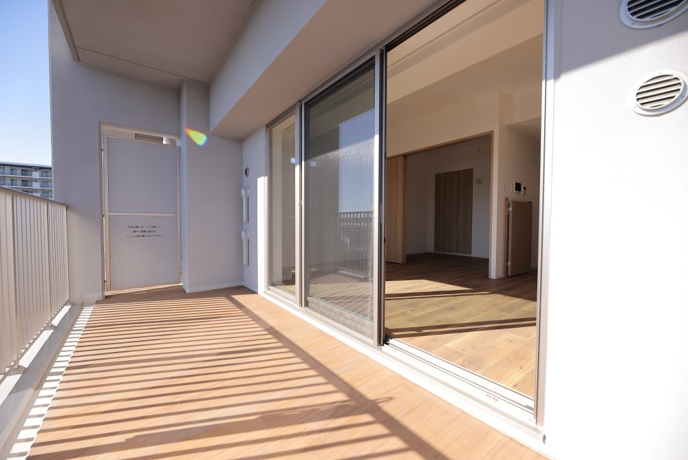 リーラ横浜川和町 ベランダ