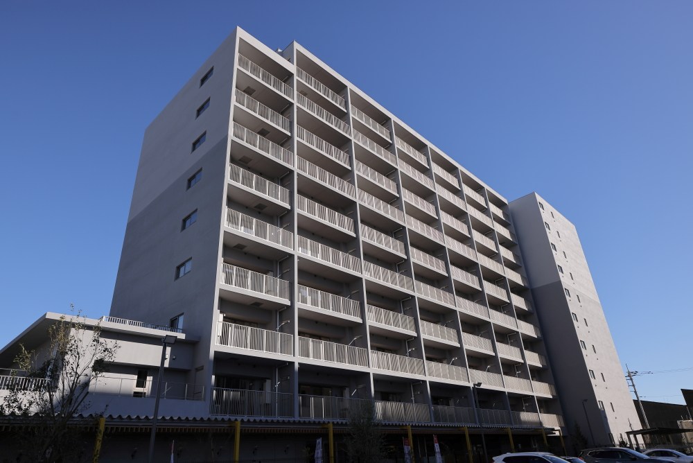 リーラ横浜川和町 806号室 外観