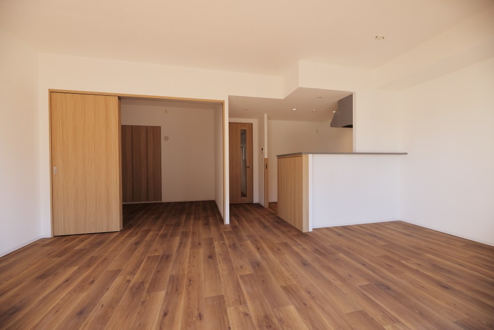 リーラ横浜川和町 リビング