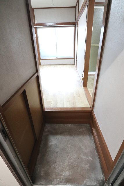 栗谷コーポ 玄関