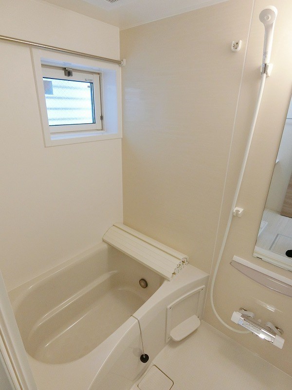 ヴェルデ塩焼 風呂画像