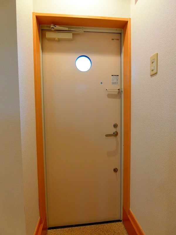 チェルシー富士見 玄関