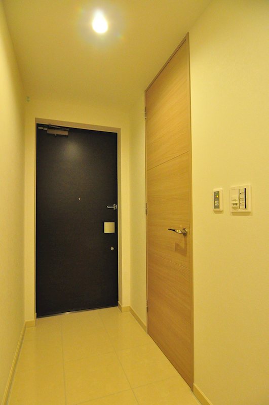 Ｄマークス西新宿タワー 玄関