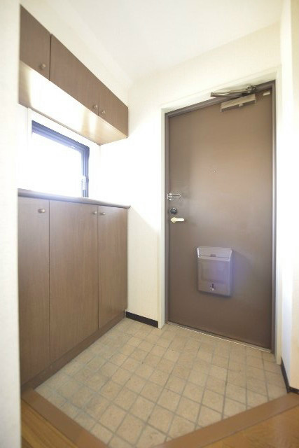 ＳＡＴＯＭＩ-2番館 玄関